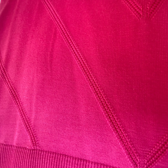 Banana Republic Lightweight V-Neck Sweater Fuchsia Pink - Picture 3 of 11